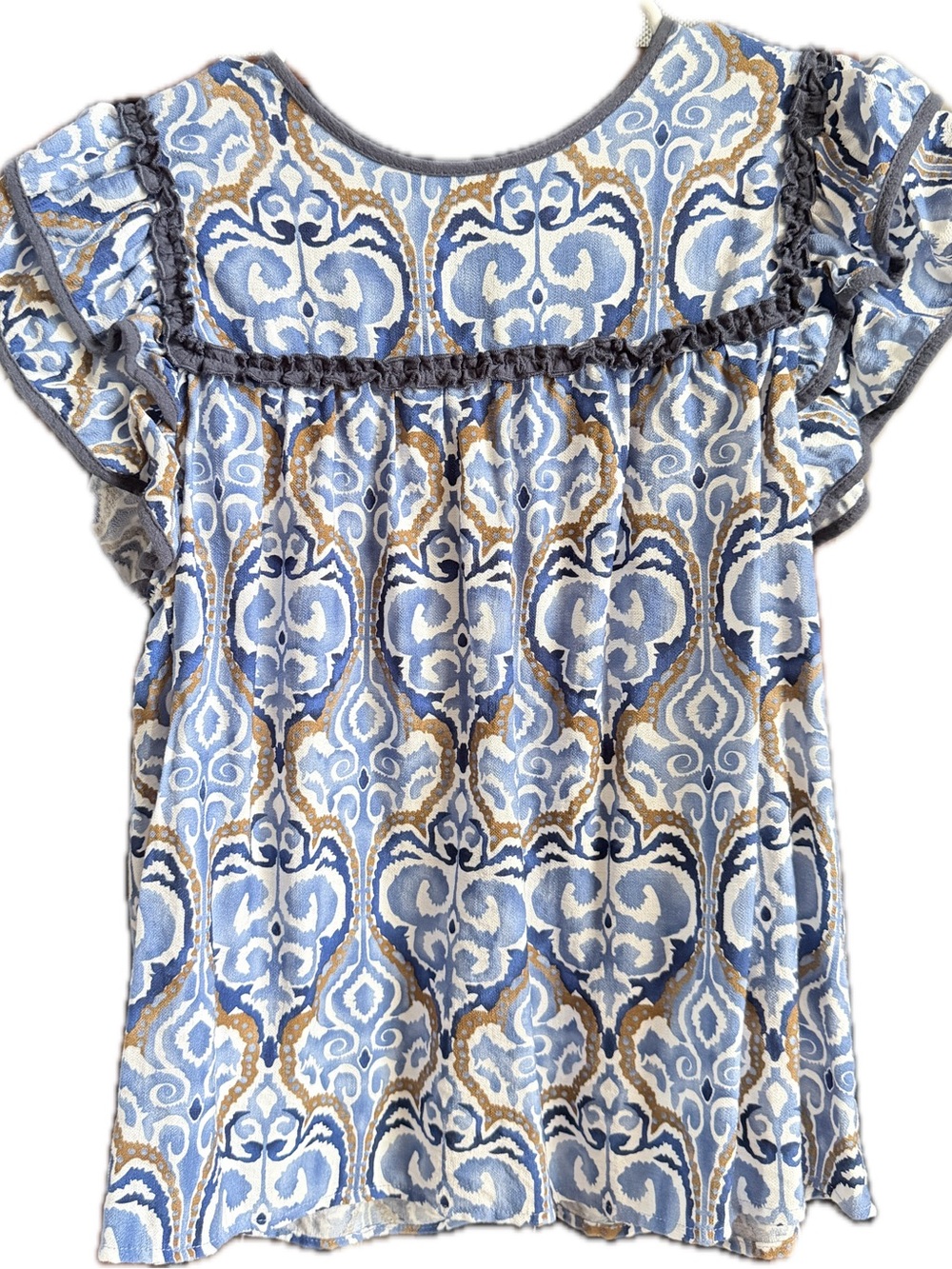 Blue & Cream Printed Flutter-Sleeve Blouse